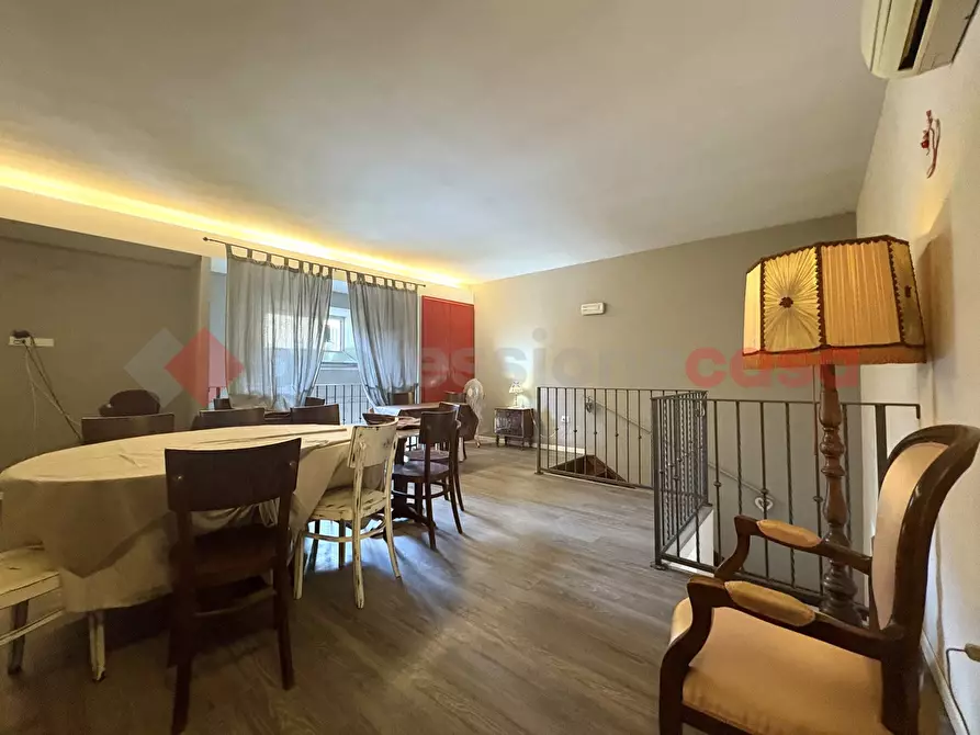 Immagine 40 di Negozio in vendita  in Piazza FONTANA VECCHIA, 8 a Terracina