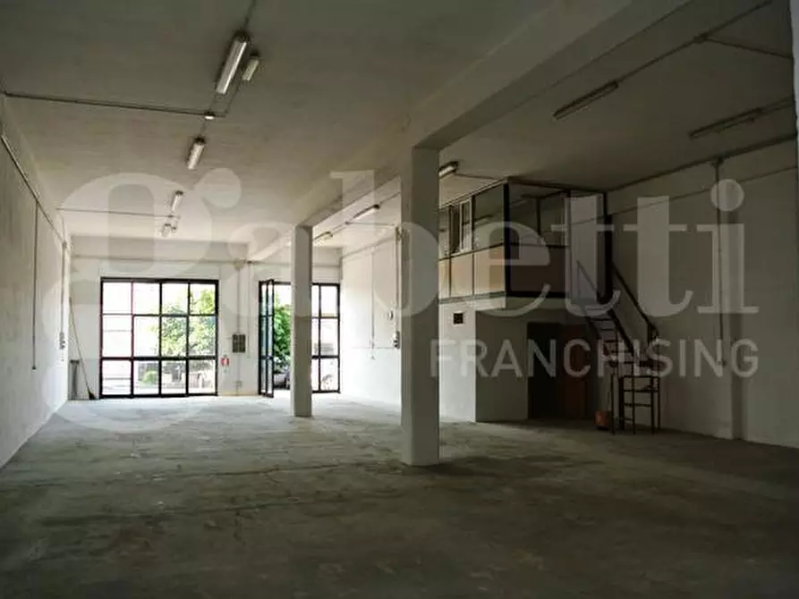 Immagine 6 di Capannone industriale in vendita  in Via zona industriale, sn a Ostuni