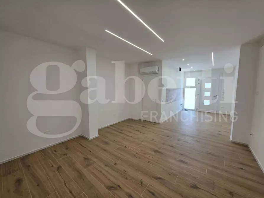 Immagine 11 di Appartamento in vendita  in Via SOTTOMARINA - VIALE MEDITERRANEO, 00 a Chioggia