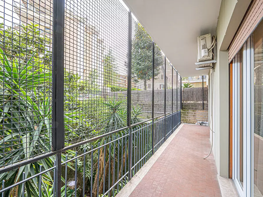 Immagine 22 di Appartamento in vendita  in Via Leonardo da Vinci, 197 a Roma
