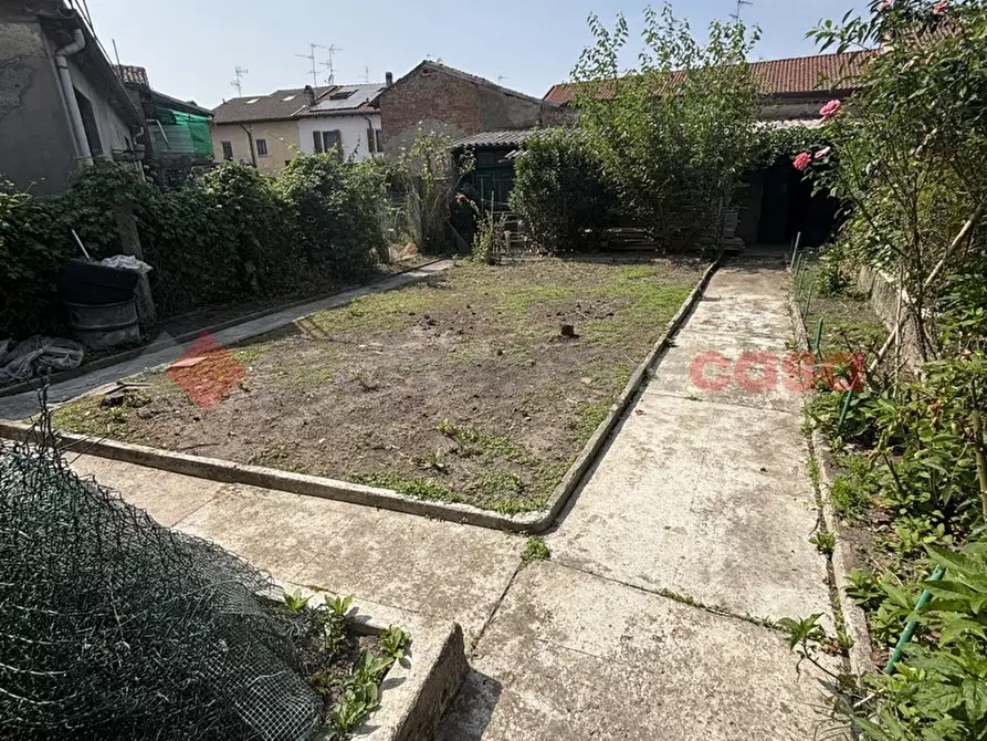 Immagine 2 di Casa indipendente in vendita  in Piazza garibaldi, 12 a Landriano