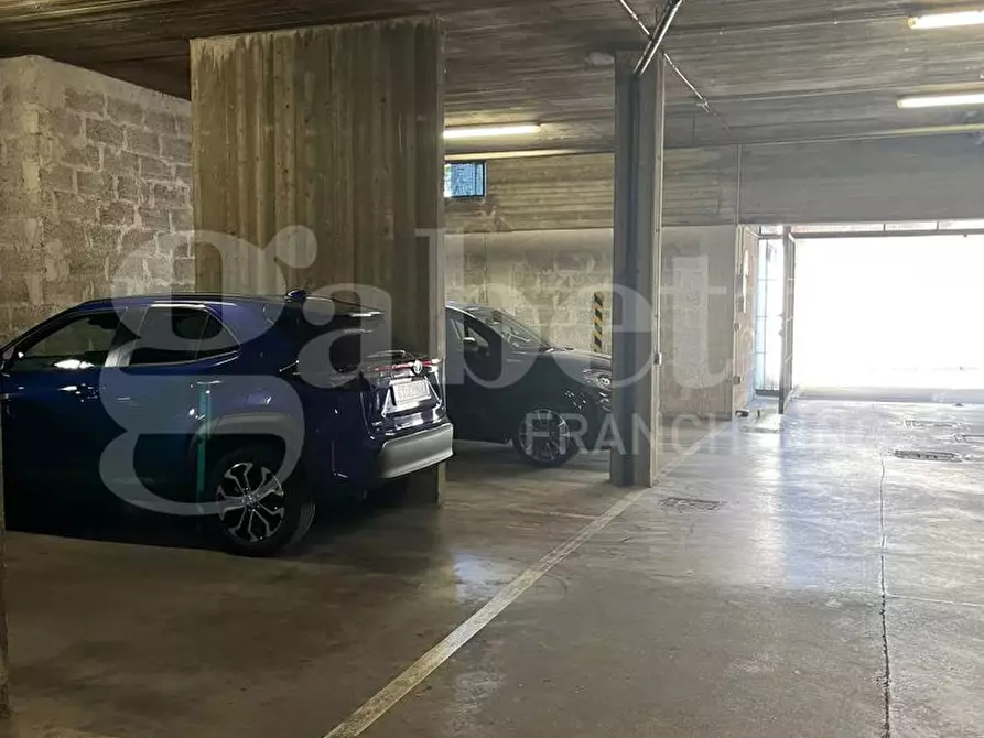 Immagine 31 di Appartamento in vendita  in Via Gauguin a Roma