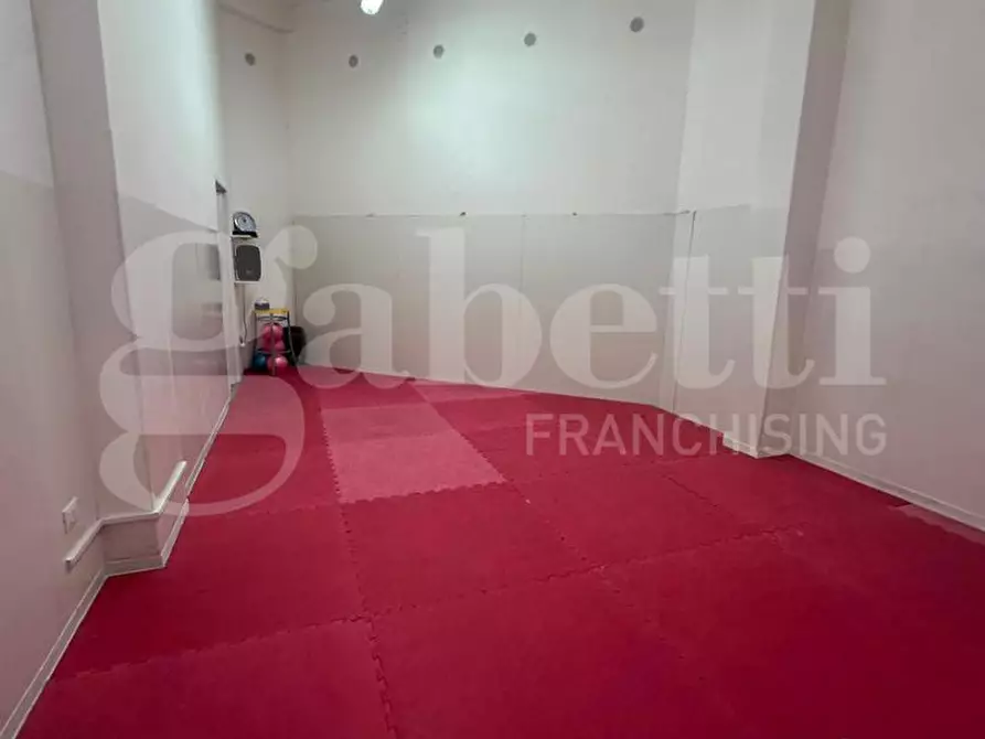 Immagine 7 di Negozio in vendita  in Corso Mazzini a Ostuni