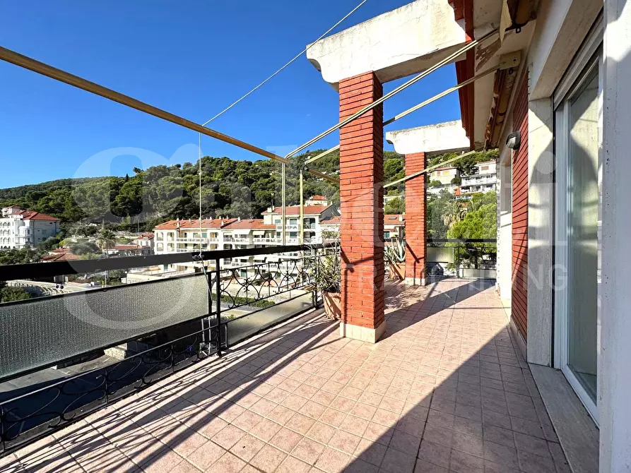 Immagine 8 di Appartamento in vendita  in Via Caprera, 13 a Andora