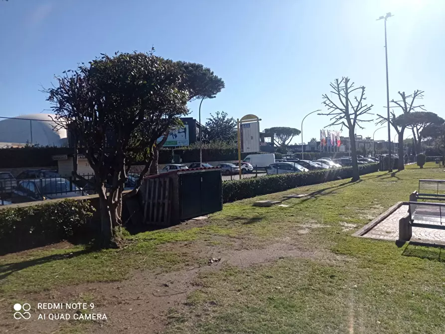 Immagine 7 di Negozio in vendita  in Via Axa - Via Eschilo, 72/L a Roma