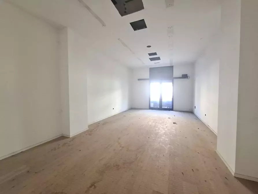 Immagine 7 di Negozio in affitto  in Corso Volsci, snc a Sora