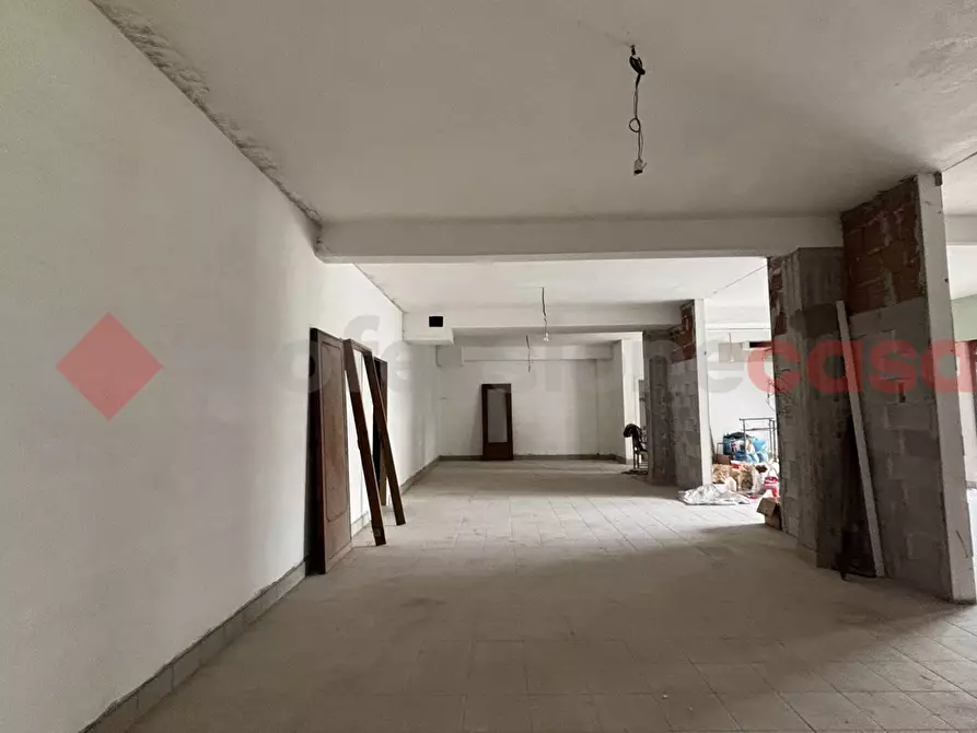 Immagine 8 di Negozio in affitto  in Via S.S. 155 Montelena, 15 a Alatri