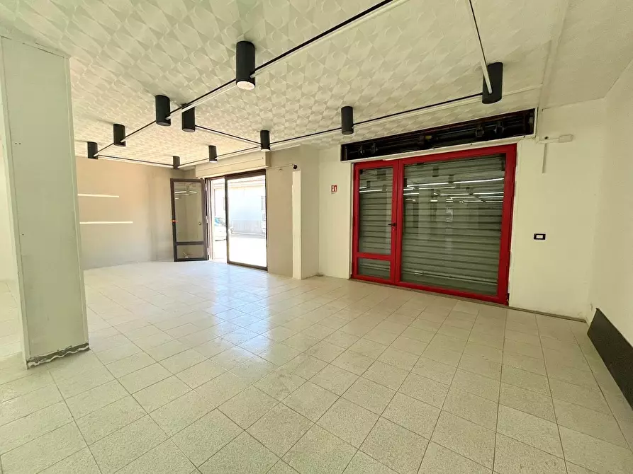 Immagine 6 di Attività commerciale in affitto  in Via SAN GIOVANNI BOSCO, 66 a San Severo