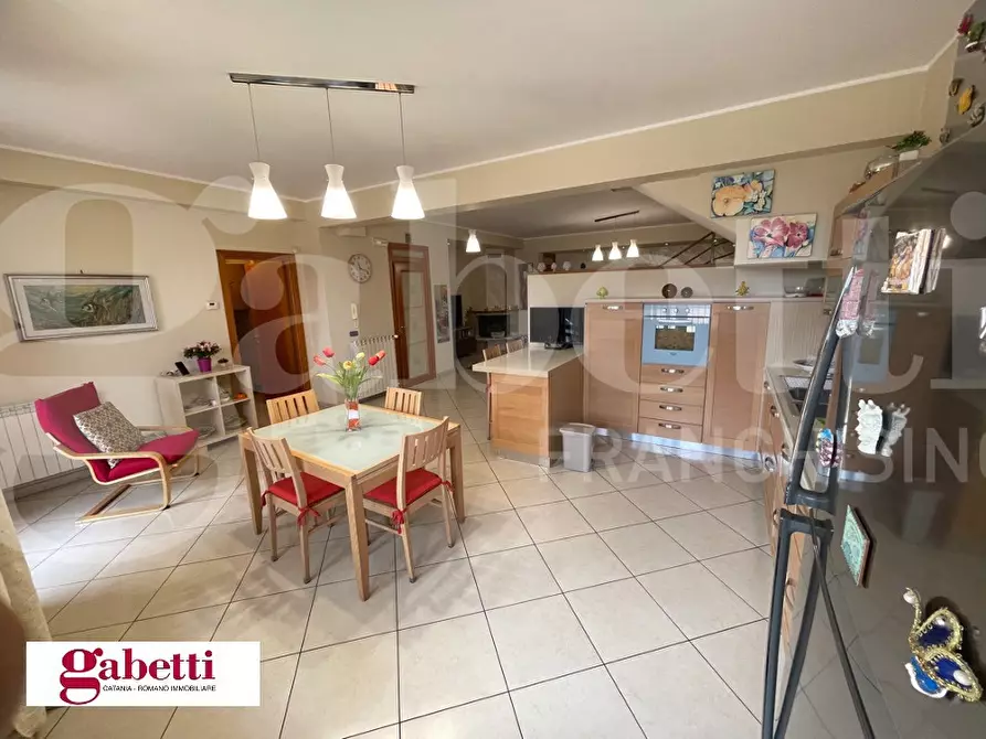 Immagine 11 di Villa in vendita  in Via Madonna dell'Indirizzo, 62 a Trecastagni