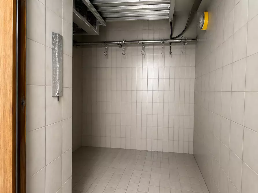 Immagine 6 di Negozio in affitto  in Via Pietro sterbini, 74 a Vico Nel Lazio