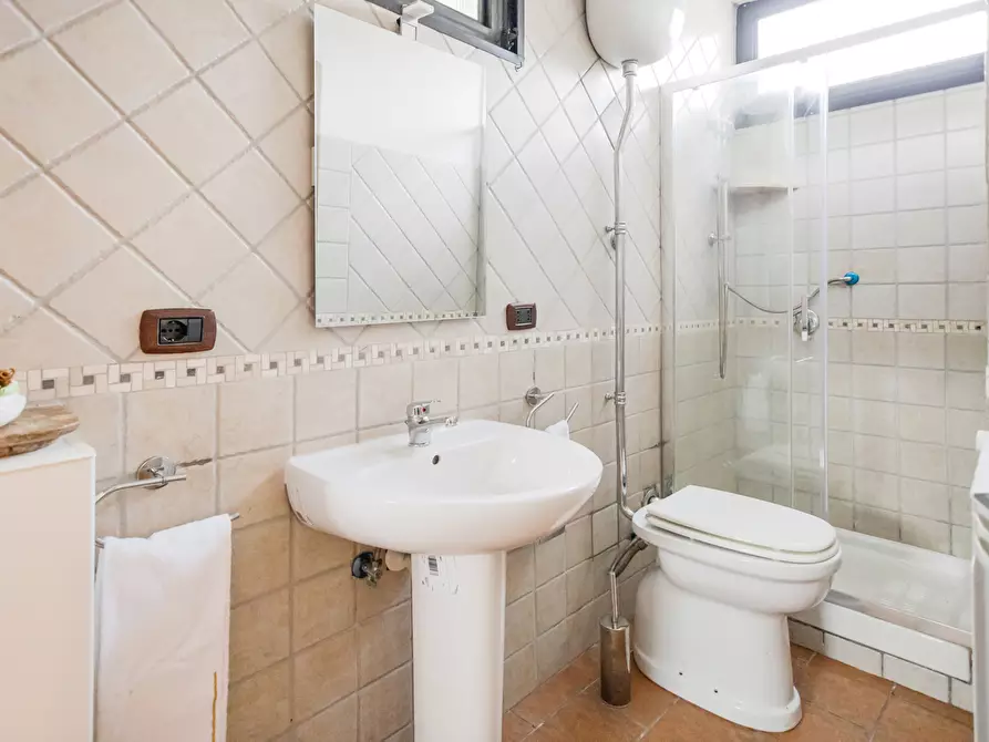 Immagine 18 di Appartamento in vendita  in Via Della Pisana a Roma