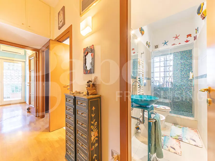 Immagine 22 di Attico in vendita  in Via Pietro Maffi, 144 a Roma