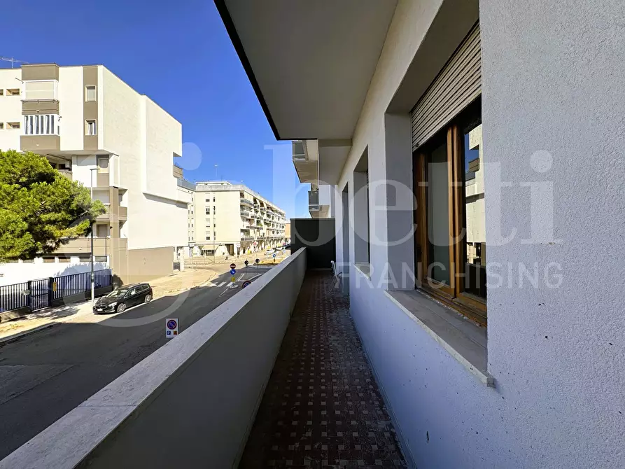 Immagine 20 di Appartamento in vendita  in Piazza Montale, 3 a Lecce