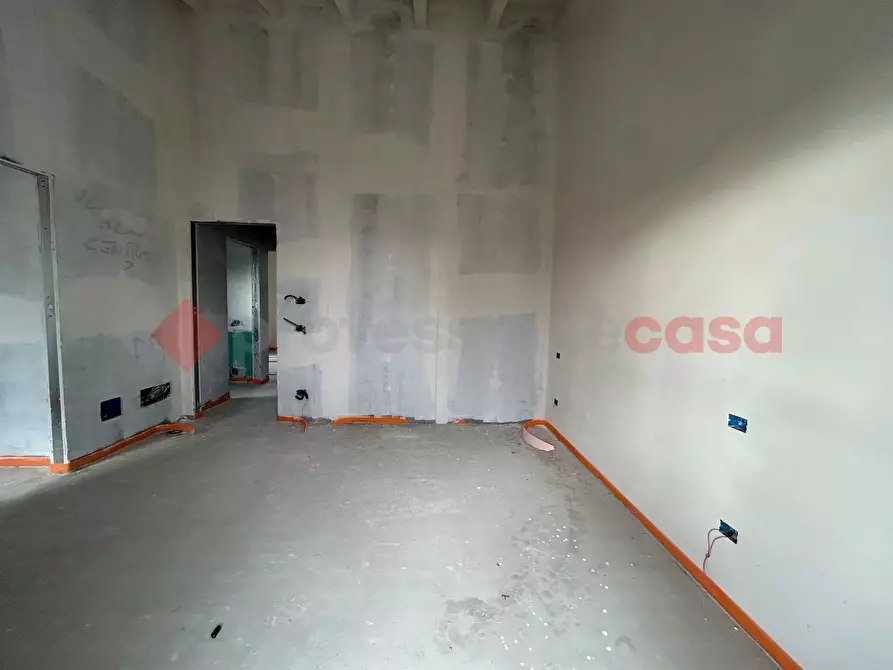 Immagine 26 di Villetta a schiera in vendita  in Via Hugo a Reggio Nell'emilia