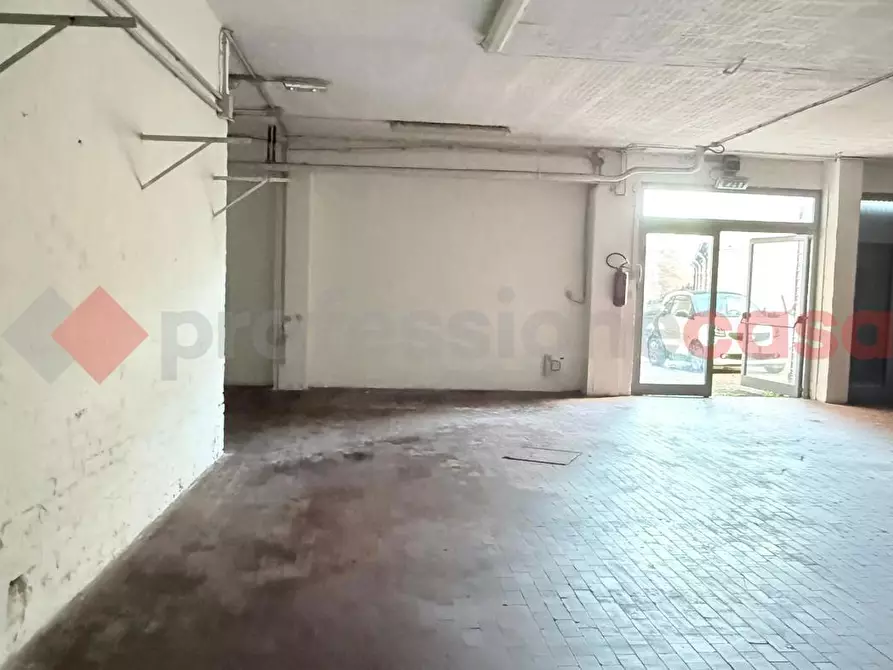 Immagine 16 di Magazzino in vendita  in Via Enrico Mattei, 22 a Bologna