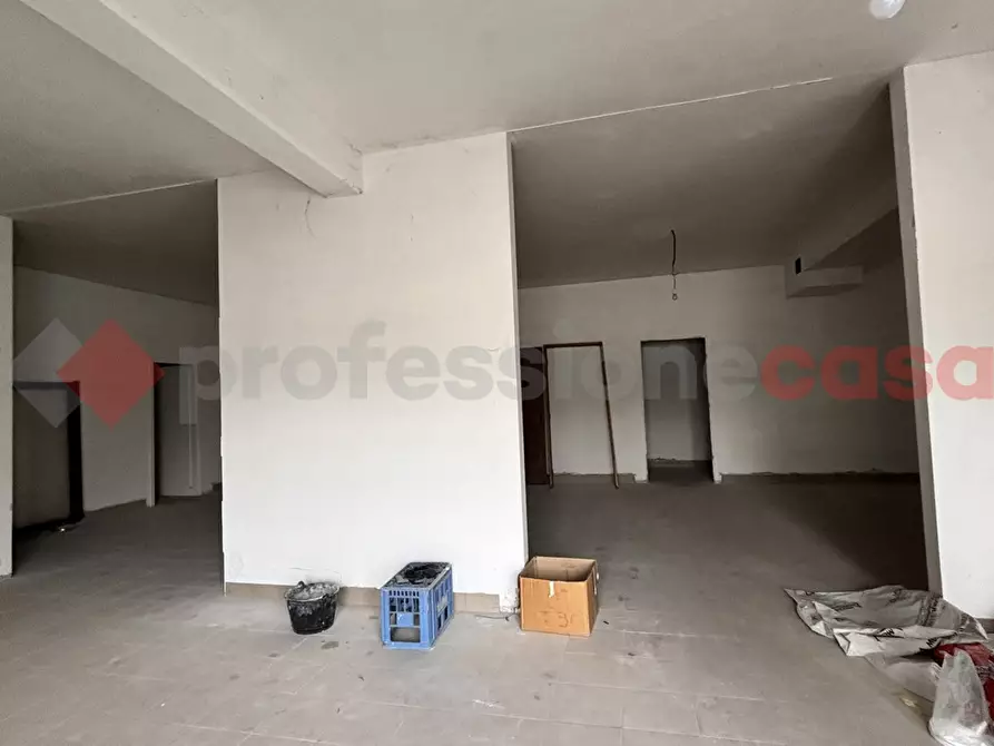 Immagine 12 di Negozio in affitto  in Via S.S. 155 Montelena, 15 a Alatri