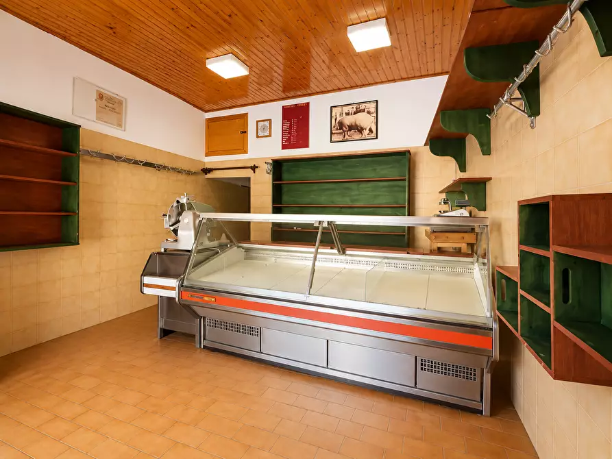 Immagine 1 di Negozio in affitto  in Via Pietro sterbini, 74 a Vico Nel Lazio