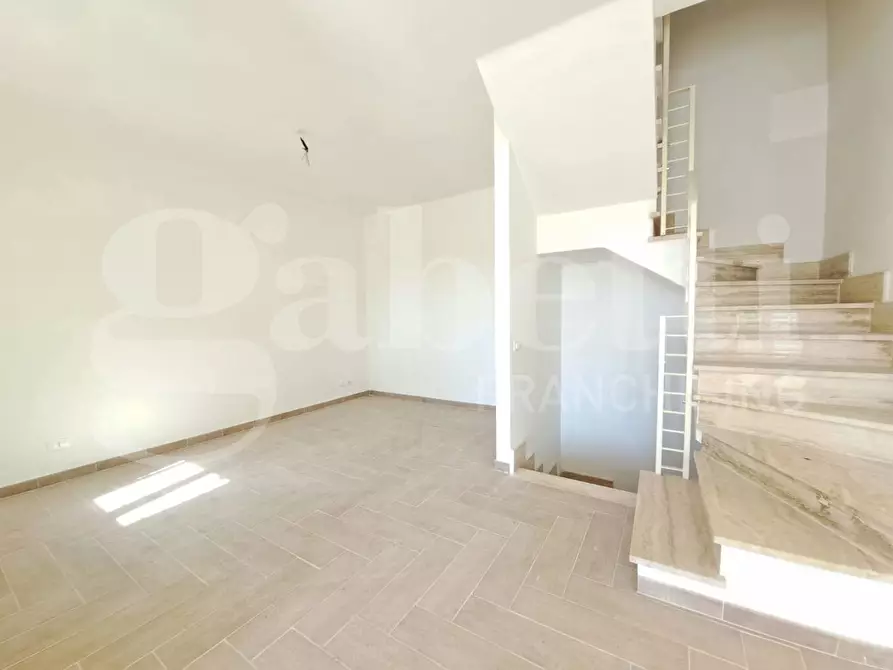 Immagine 11 di Villetta a schiera in vendita  in Via arno, snc a Ardea