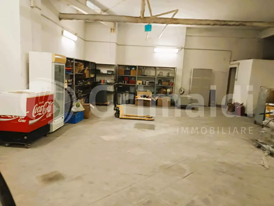 Immagine 1 di Magazzino in vendita  in Via Quinto Novio a Roma
