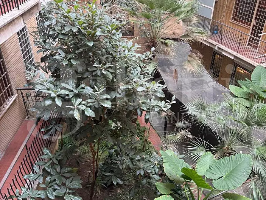Immagine 26 di Appartamento in vendita  in Via Antonio De Viti De Marco a Roma