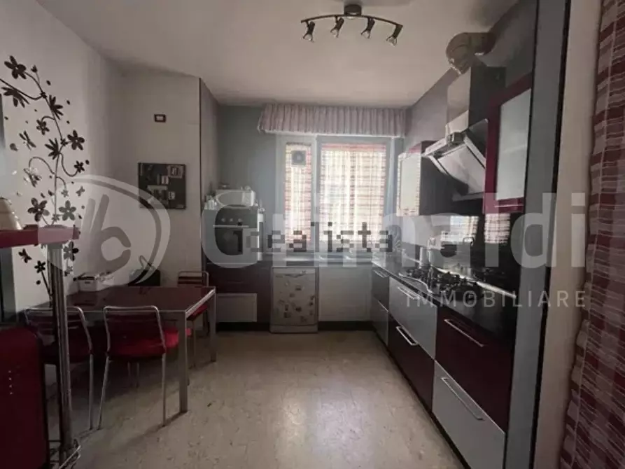 Immagine 1 di Appartamento in vendita  in Via Enrico Toti a Livorno