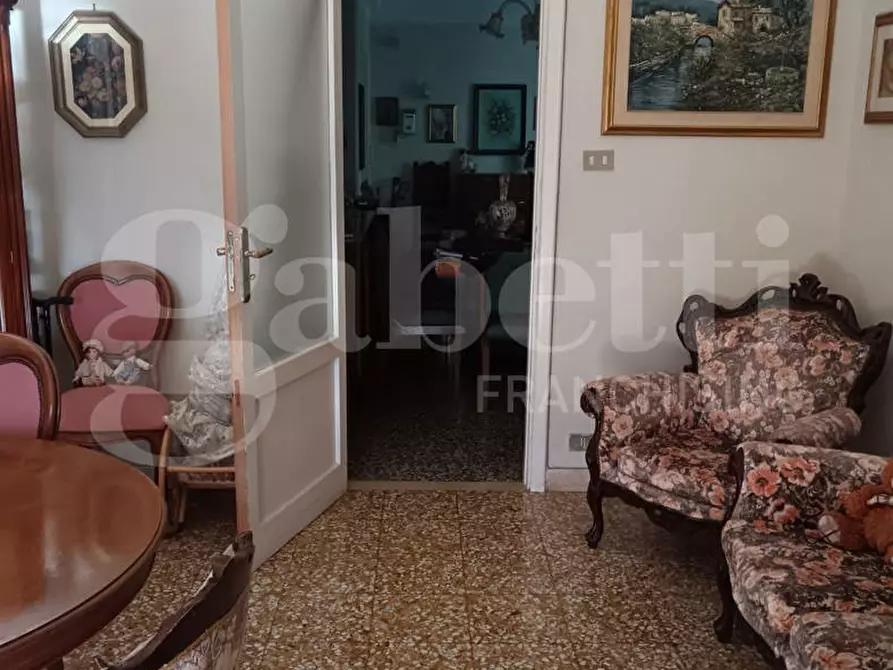 Immagine 5 di Appartamento in vendita  in Via DANTE, 184 a Taranto