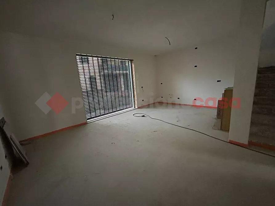 Immagine 14 di Villetta a schiera in vendita  in Via Hugo a Reggio Nell'emilia