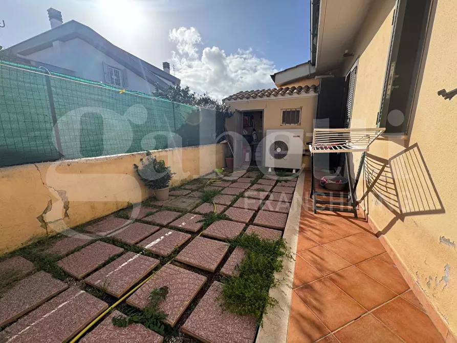 Immagine 19 di Casa trifamiliare in vendita  in Via dora baltea, 6 a Ardea