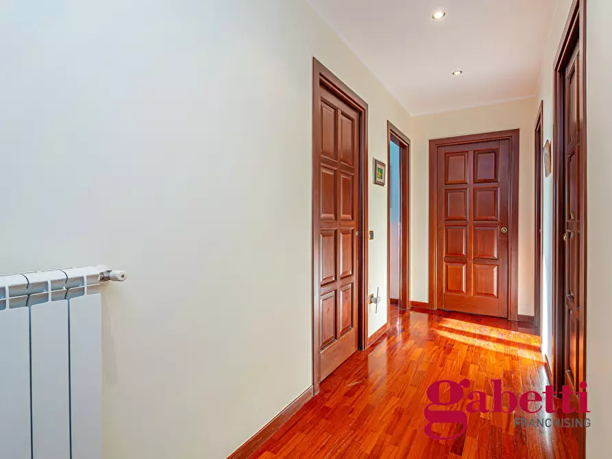 Immagine 15 di Appartamento in vendita  in Via San Domenico, 29 a Napoli