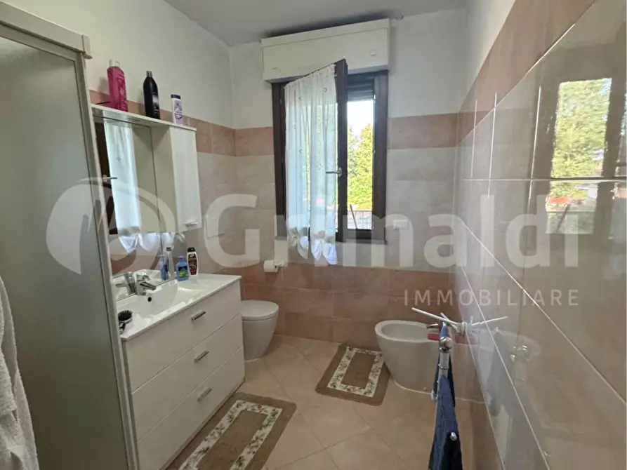 Immagine 6 di Appartamento in vendita  in Via Calipari, 9 a Lungavilla