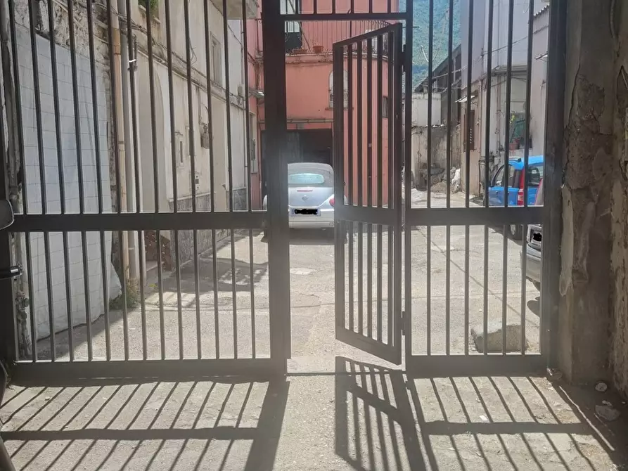 Immagine 1 di Casa indipendente in vendita  in Via Dei Goti, 61 a Angri