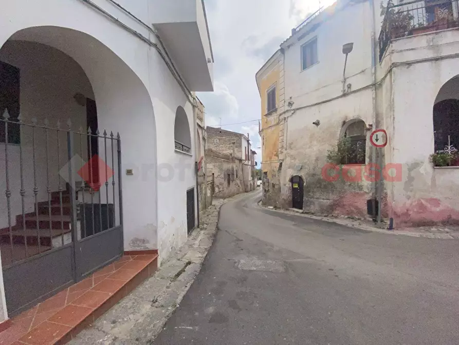 Immagine 3 di Negozio in vendita  in Via Piazza, snc a Sessa Aurunca