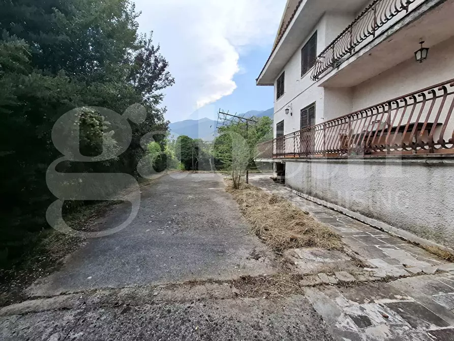 Immagine 28 di Villa in vendita  in Via Salceto, 12 a Sora
