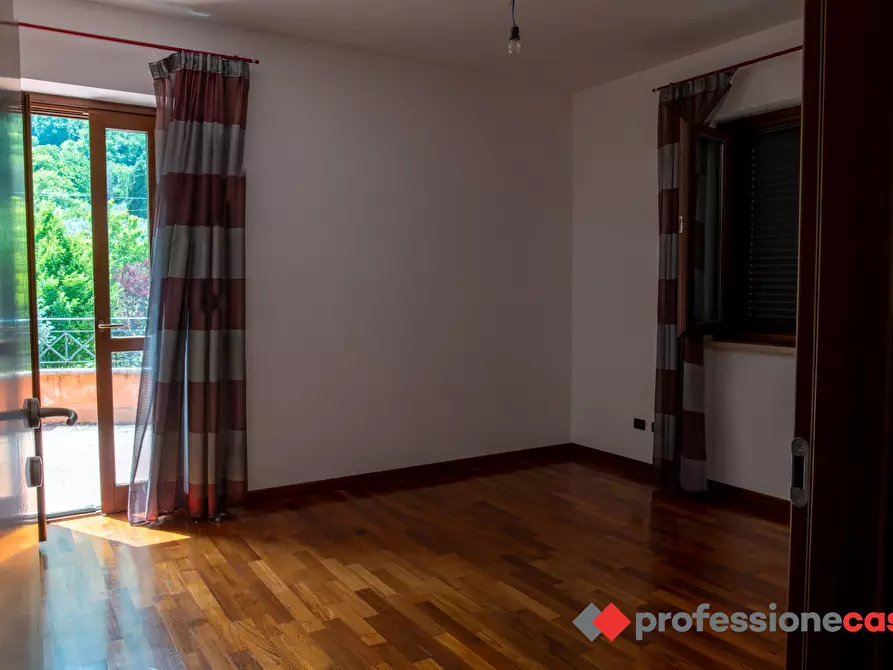 Immagine 12 di Villetta a schiera in vendita  in Via due giugno, snc a Sgurgola