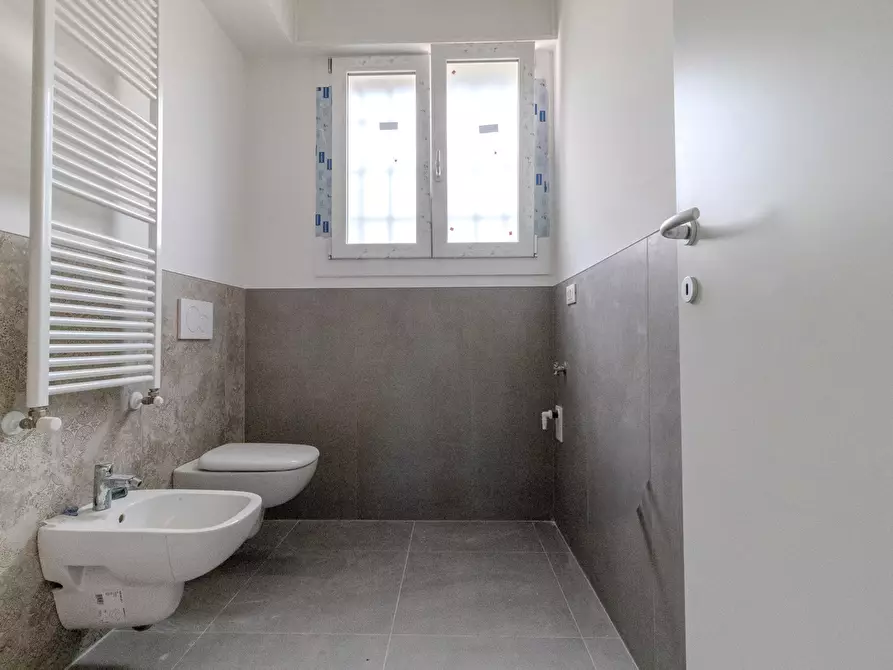 Immagine 16 di Appartamento in vendita  in Via dell'Uccellino, 2 a Bologna