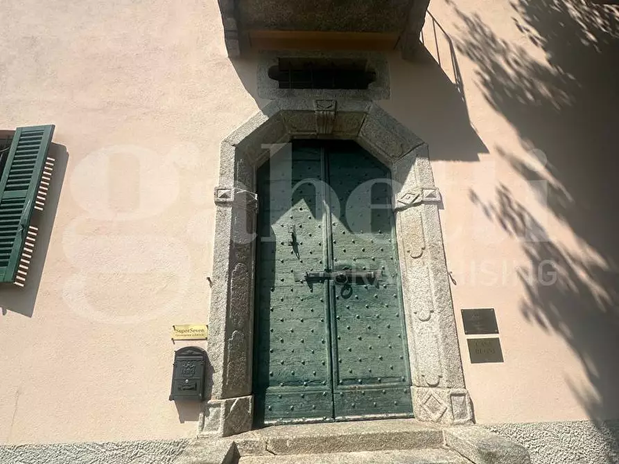 Immagine 3 di Palazzo in vendita  in Via Piave, SNC a Magreglio