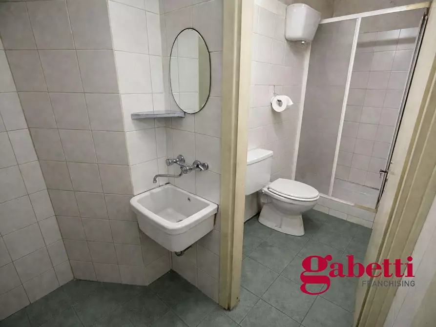 Immagine 17 di Negozio in vendita  in Via Borgo Vittorio, 27 C a Roma