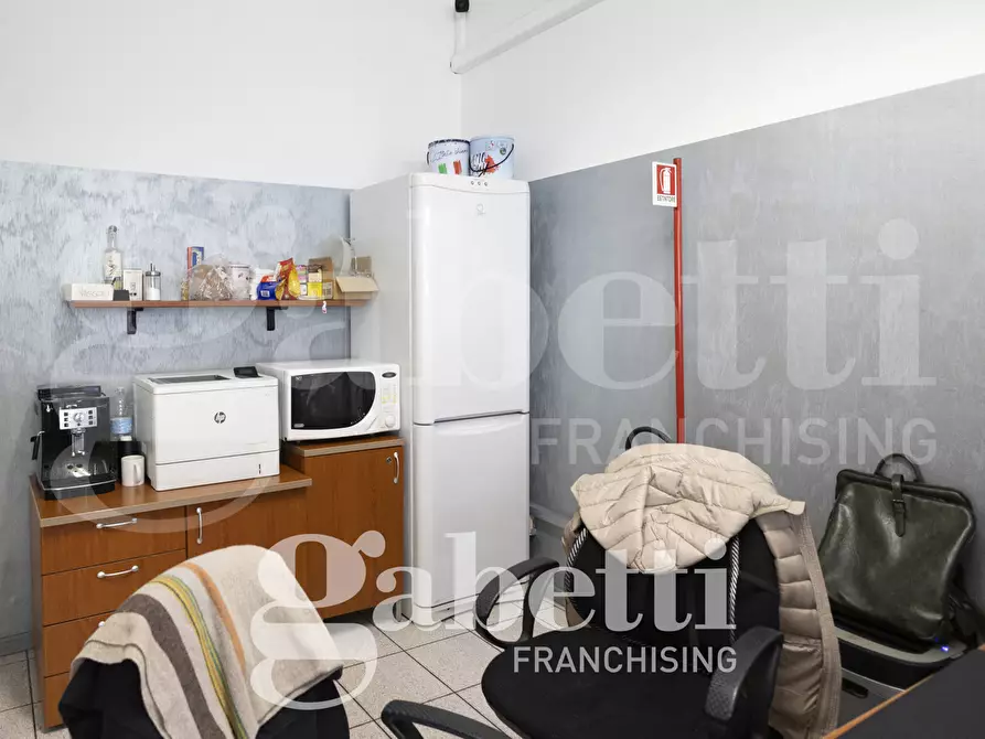 Immagine 4 di Negozio in vendita  in Via Vandalino, 142 a Torino