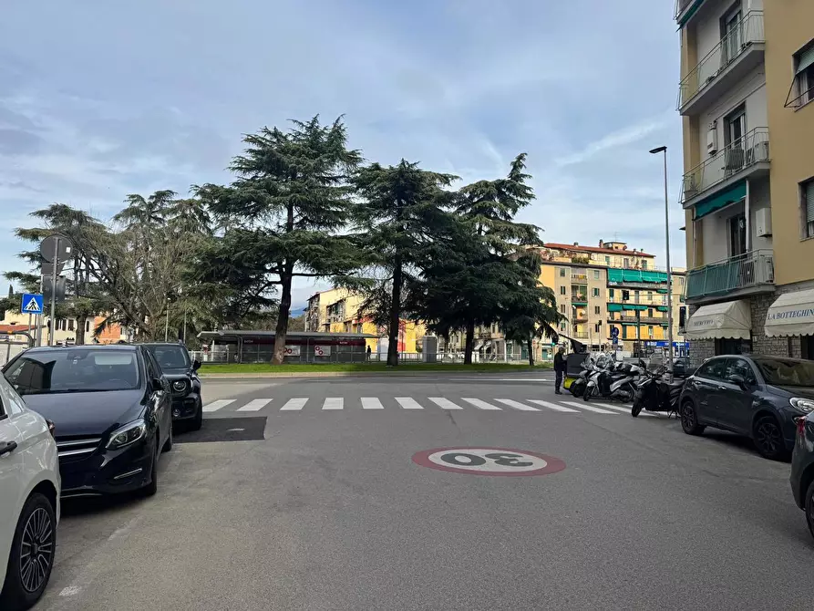 Immagine 5 di Negozio in vendita  in Via DOSIO a Firenze