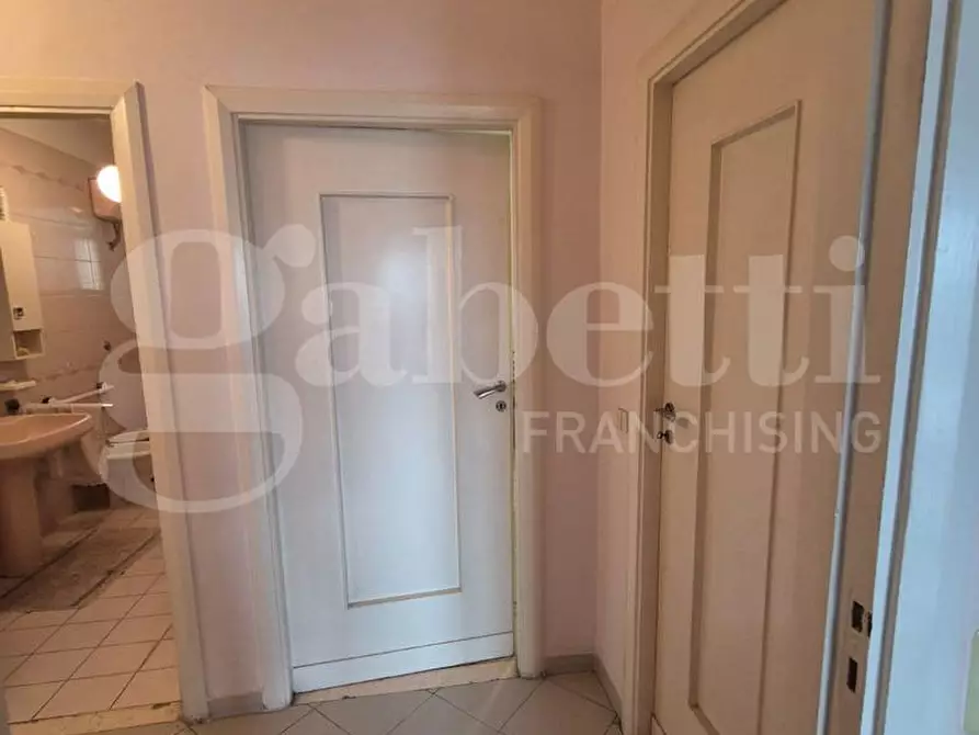 Immagine 29 di Appartamento in vendita  in Via Parini, 97 a Torre Annunziata