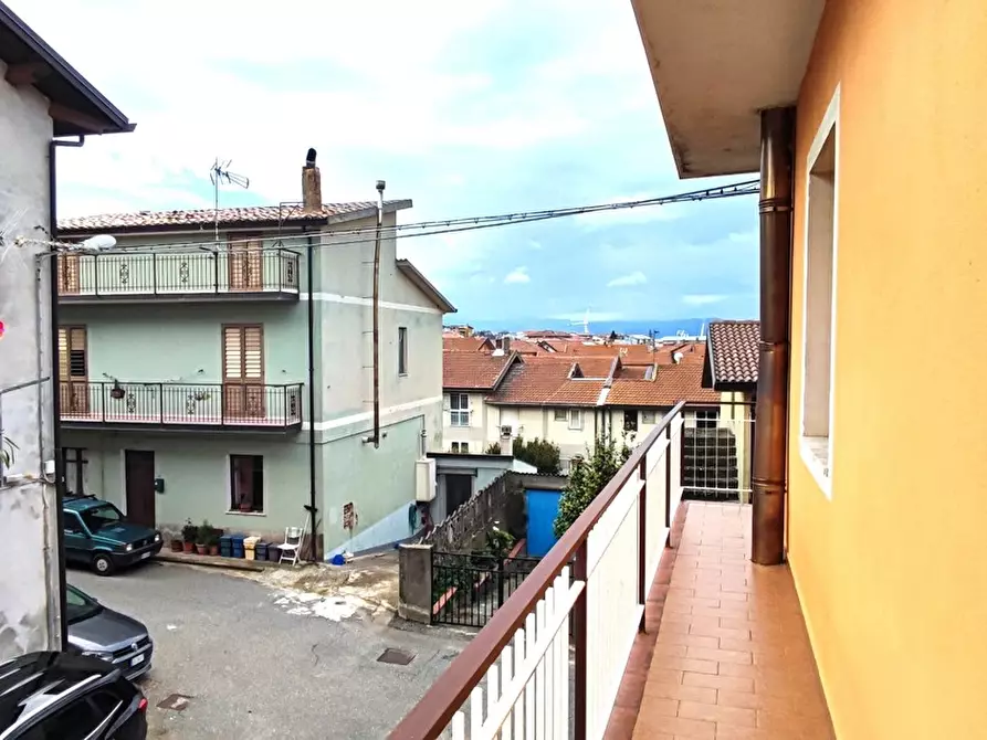 Immagine 9 di Appartamento in vendita  in Via C. BATTISTI, 38 a Girifalco