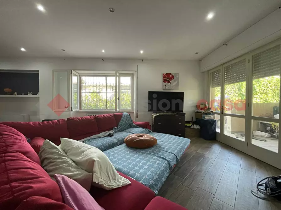 Immagine 8 di Villa in vendita  in Via PONTINA, 148 a Terracina