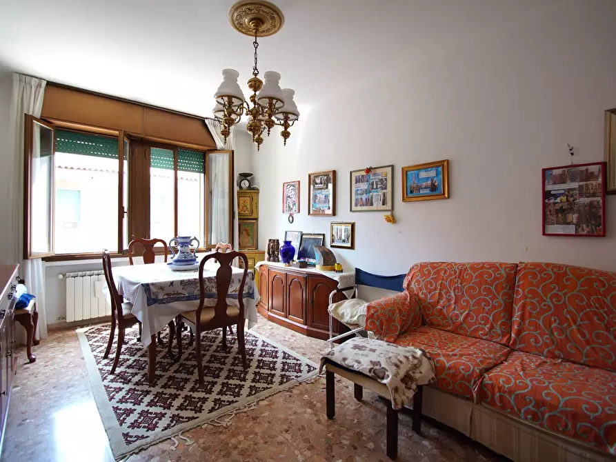Immagine 1 di Appartamento in vendita  in Via Cannaregio, . a Venezia