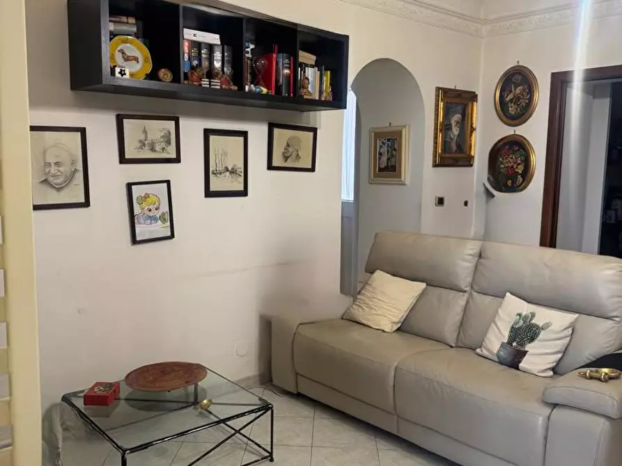 Immagine 14 di Appartamento in vendita  in Via Cupa San Pietro, 11 a Torre Del Greco
