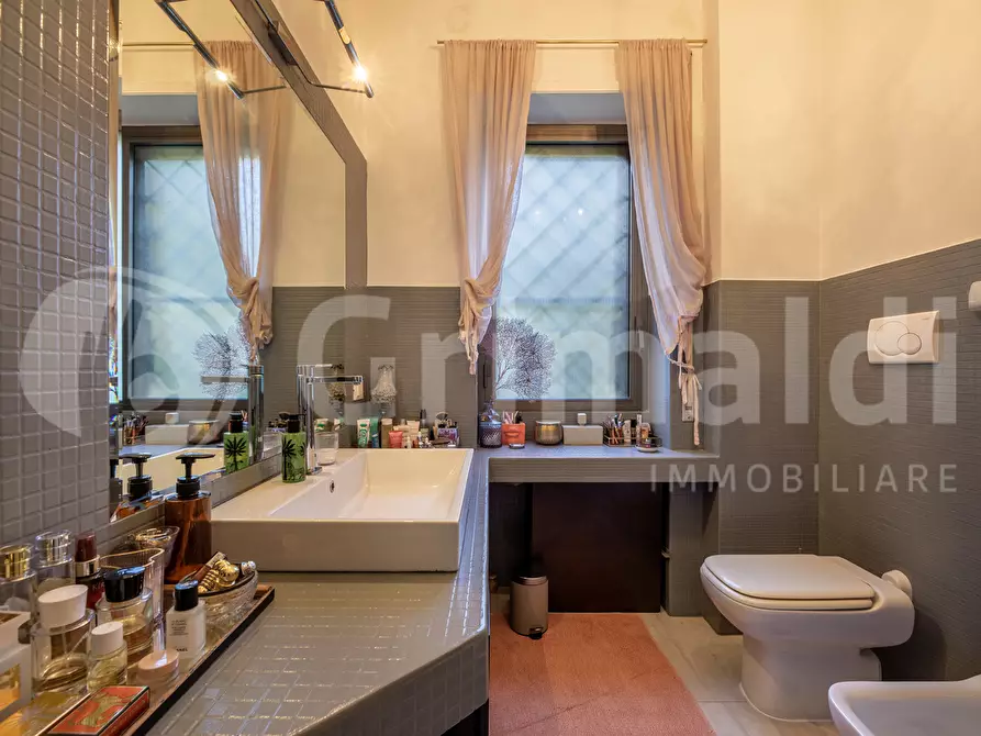 Immagine 26 di Appartamento in vendita  in Via dei Faggella, 10 a Roma