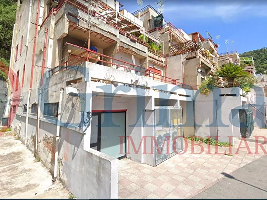 Immagine 2 di Negozio in vendita  in Contrada Avarna San Michele a Messina