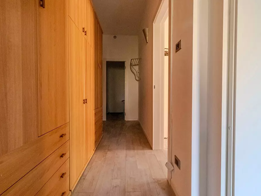 Immagine 11 di Appartamento in vendita  in Via Lazio, 5 a Bologna