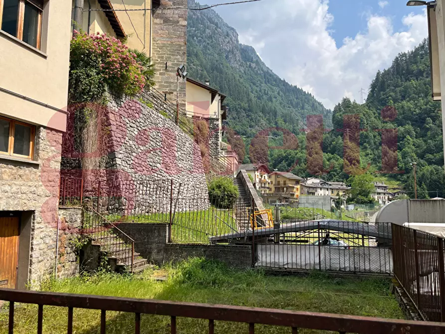 Immagine 6 di Appartamento in vendita  in Via Umberto Primo, 13 a Branzi