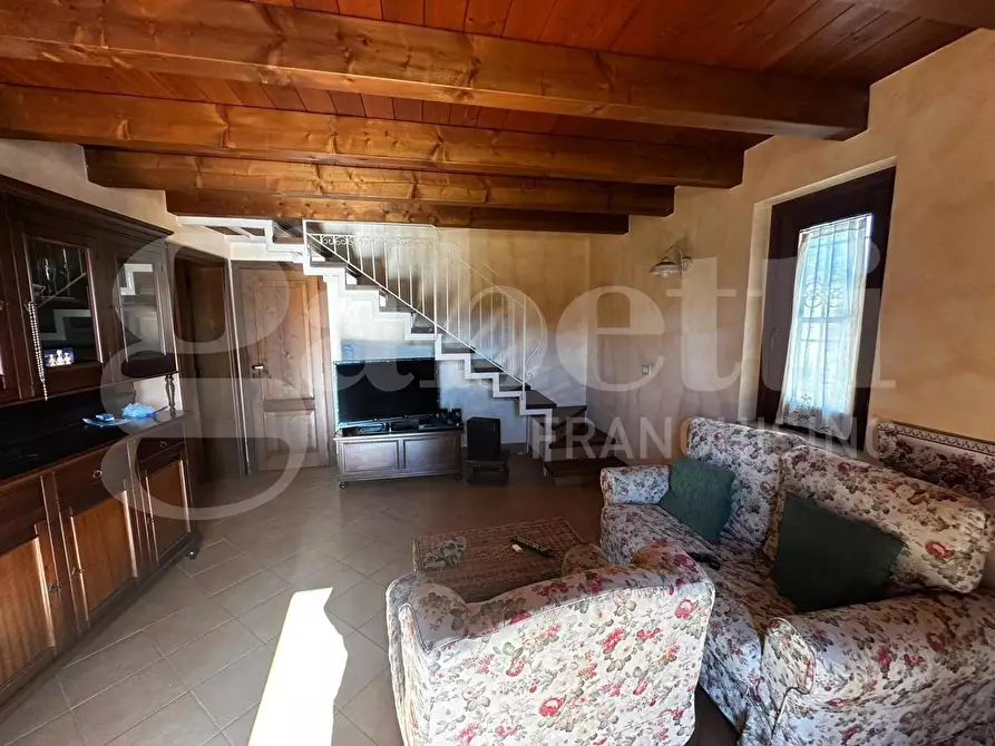 Immagine 47 di Villa in vendita  in Via Carrara Lama Di Macina a Bisceglie