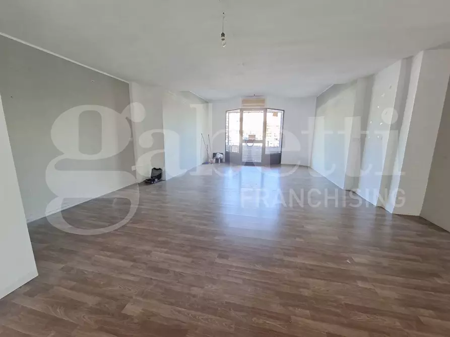 Immagine 5 di Negozio in affitto  in Via Croce Branca, snc a Sora